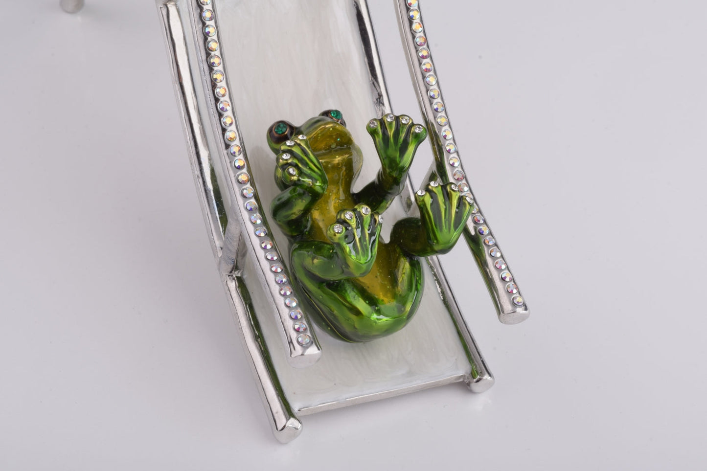 Keren Kopal Two Frogs Riding Slide