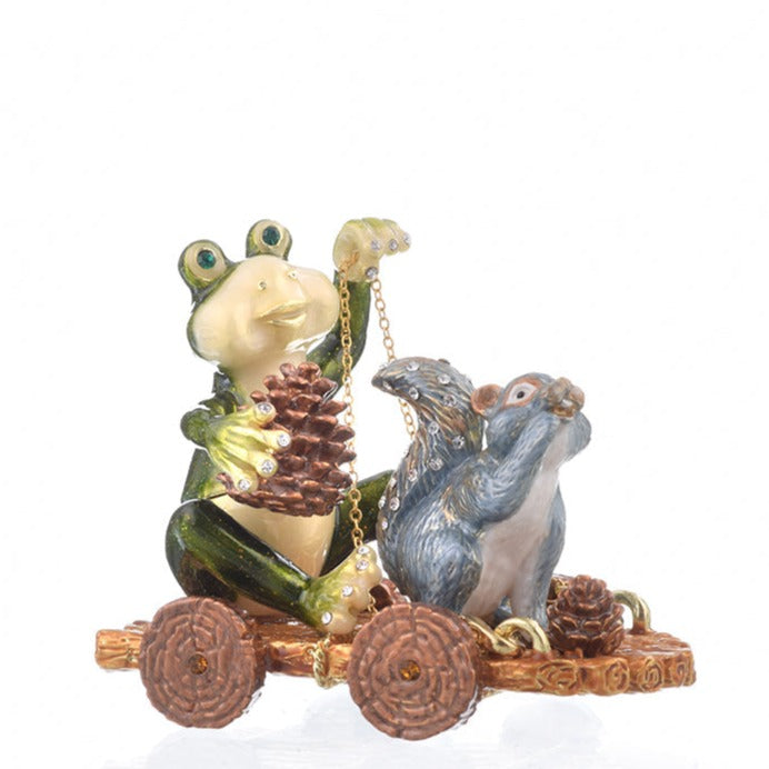 Frog and Squirrel on Wooden Car - Exquisite Decor