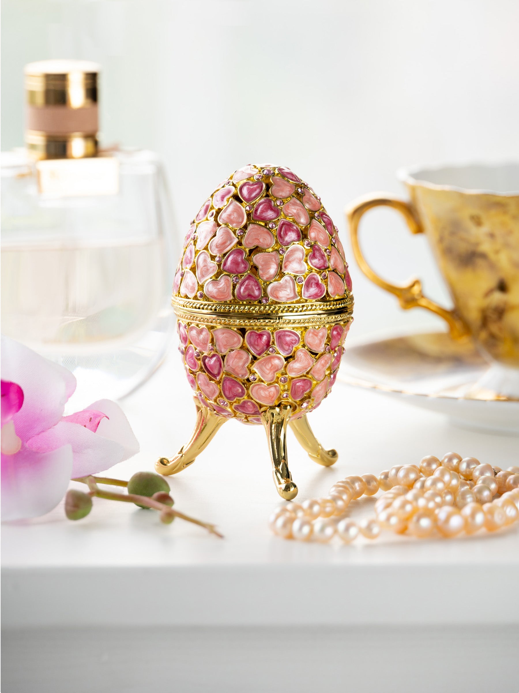 Pink egg decorated with hearts valentine's day - Exquisite Decor