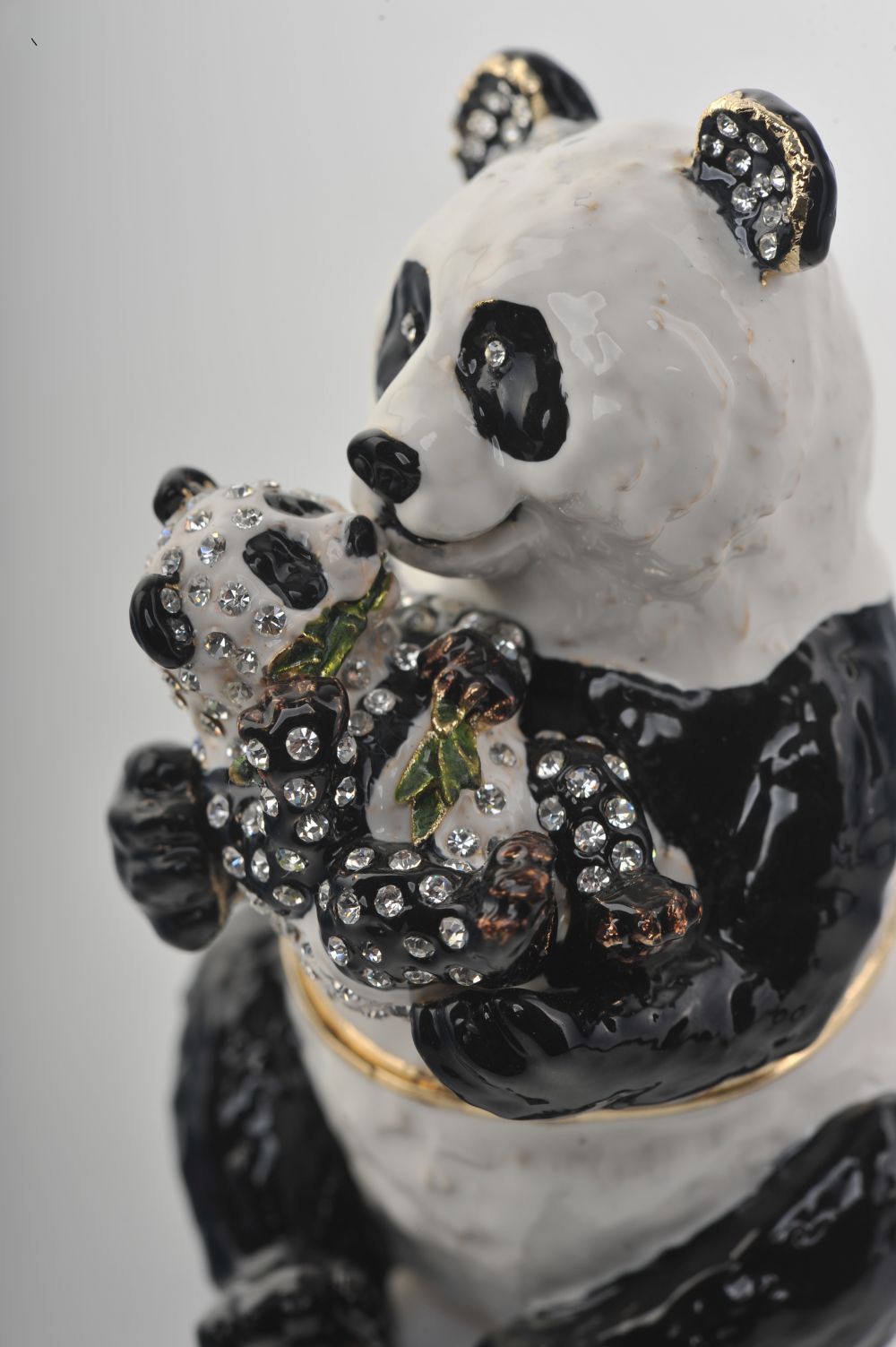 Keren Kopal Mother & Child Panda Bears