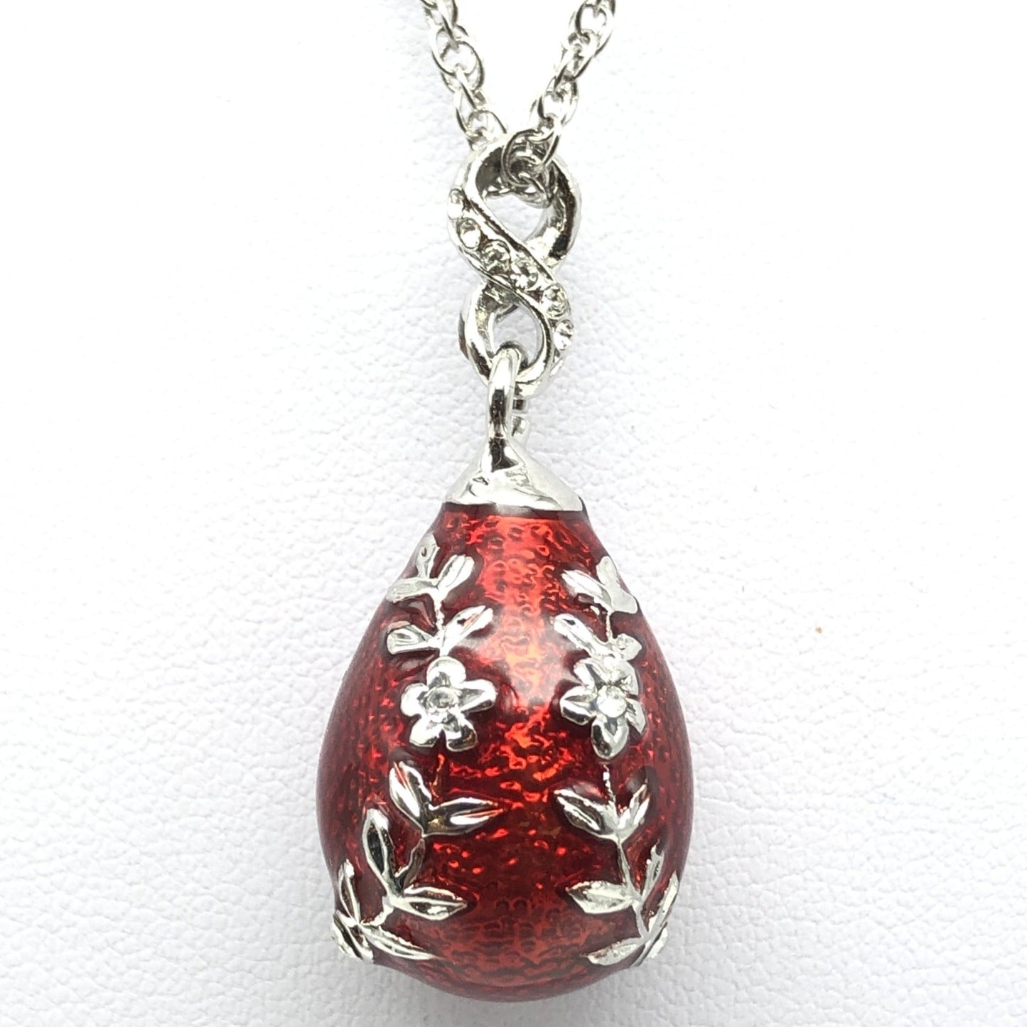 Red Egg Pendant Necklace - Exquisite Decor