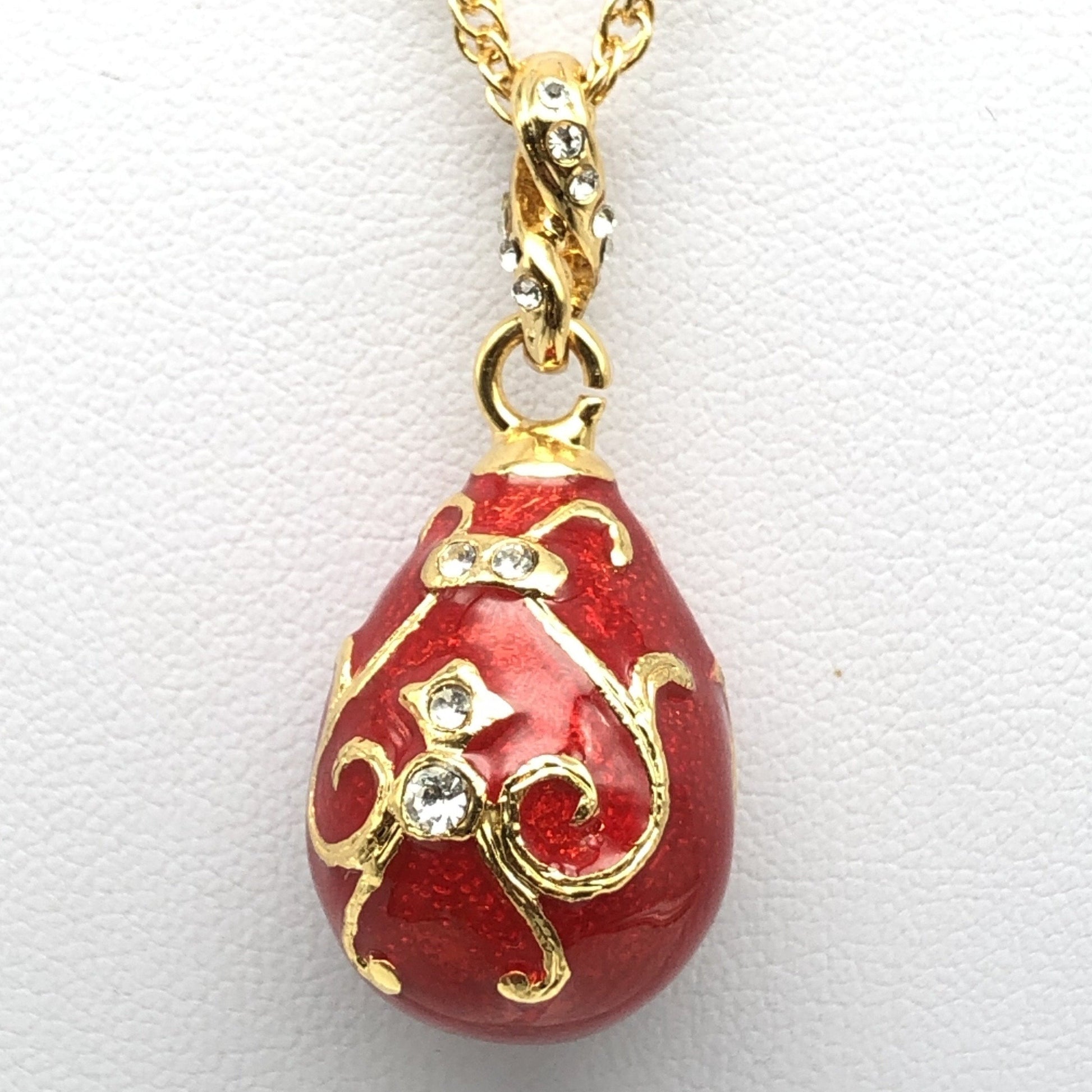 Red Egg Pendant Necklace - Exquisite Decor