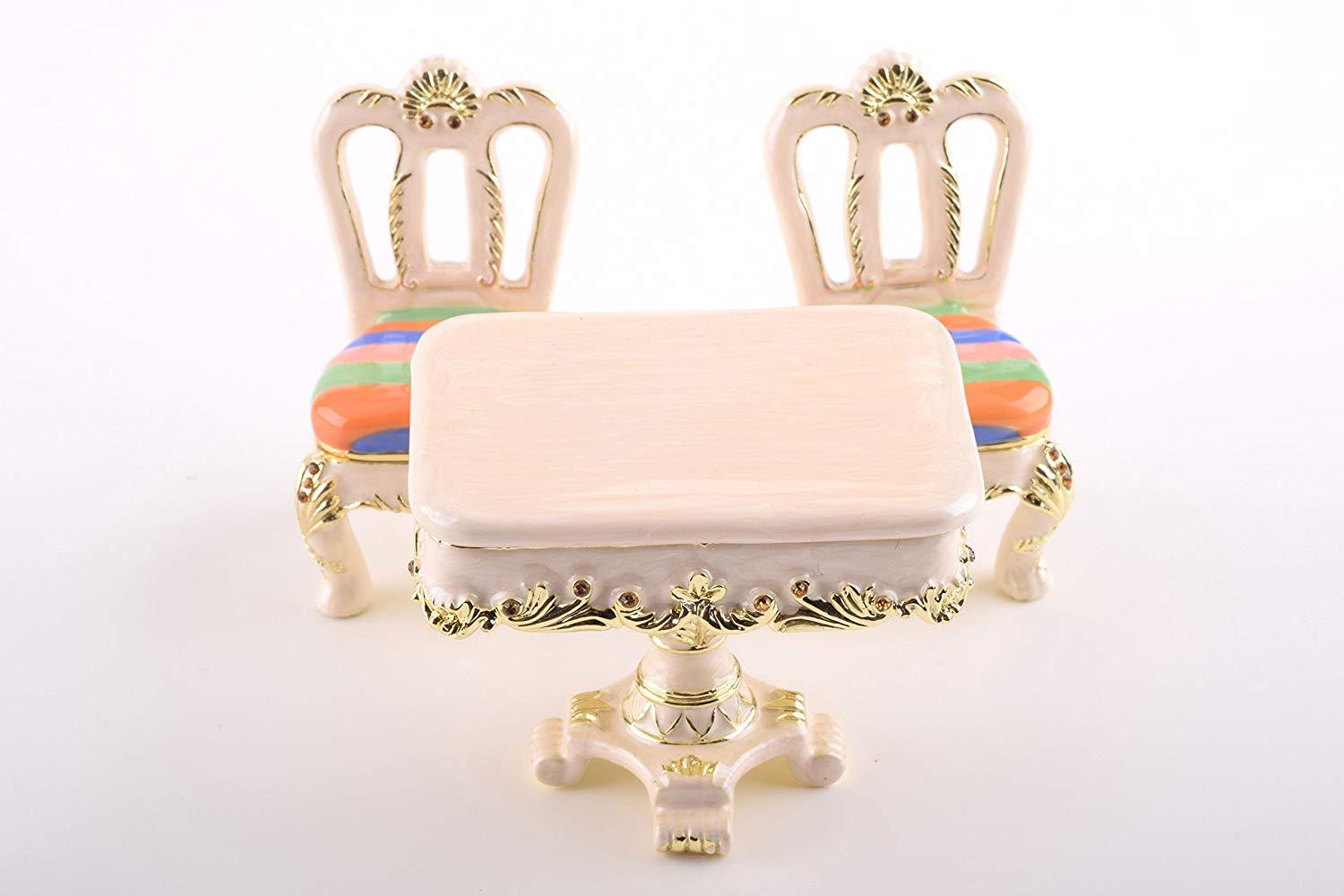Keren Kopal Table & Chairs